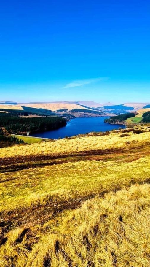 S&Ks Villa Troed-y-rhiw ภายนอก รูปภาพ